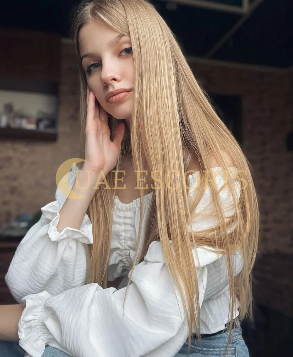 Benney photo 6 in Paris: 24 years old, regular, blonde hair, 170 cm, 50 kg, Medium bust
