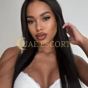 Бентина фото 1 - Antibes, 28 лет, regular, черные волосы, 168 см, 55 кг, грудь Medium