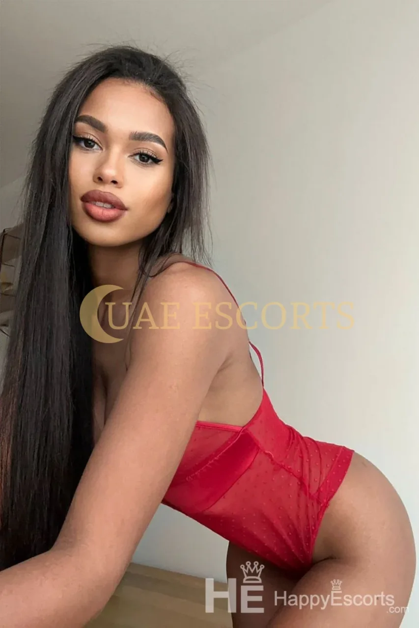 Бентина фото 3 - Antibes, 28 лет, regular, черные волосы, 168 см, 55 кг, грудь Medium