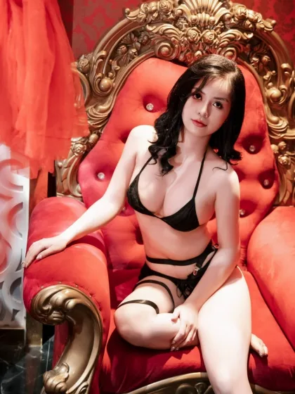 Susie photo 2 in Ajman: 25 years old, arab, curvy, black hair, 167 cm, 51 kg, E bust
