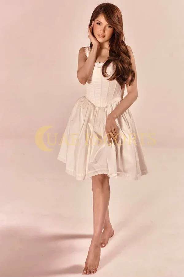 Berghildur photo 2 in Croydon: 23 years old, european, slim, brunette, 165 cm, 50 kg, Medium bust