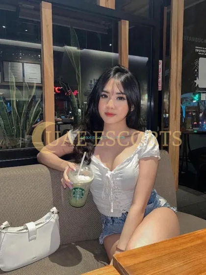 ардин photo 4 in Wuppertal: 24 years old, asian, brown hair, 163 cm, 48 kg, Medium bust