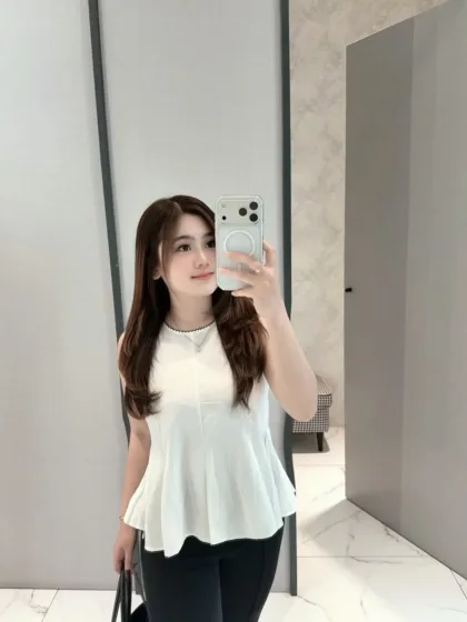 Alycia photo 1 in Ajman: 24 years old, asian, slim, black hair, 167 cm, 50 kg, B bust