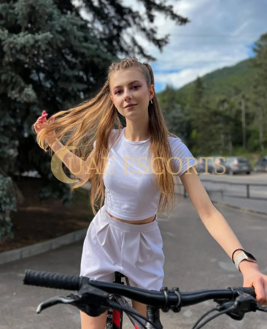 Betania photo 6 in London: 25 years old, european, slim, brown hair, 170 cm, 52 kg, Medium bust