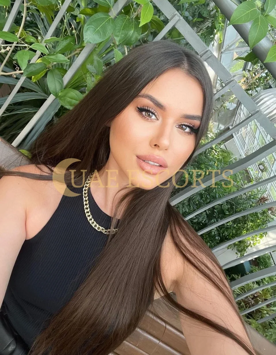 Beth photo 1 in Straubing: 24 years old, arab, slim, brown hair, 170 cm, 55 kg, Medium bust