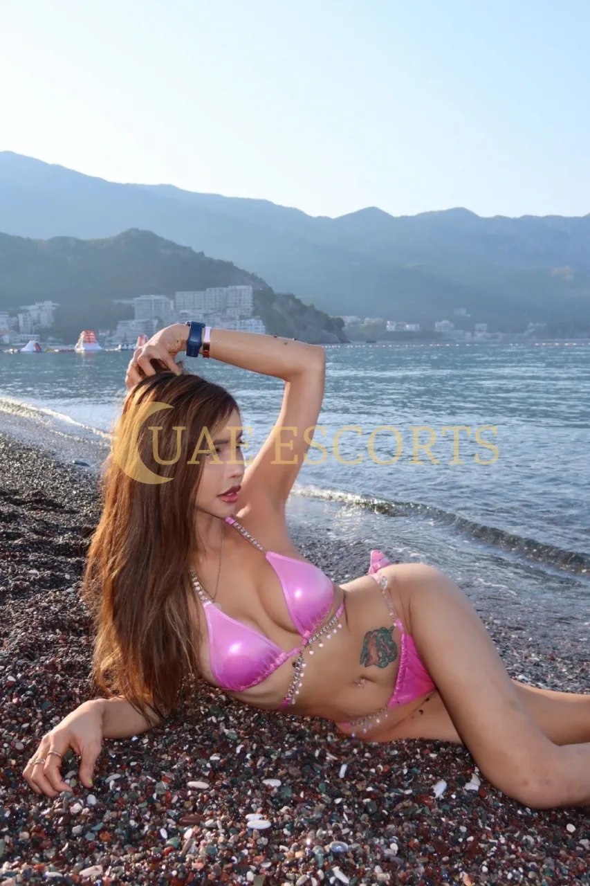 Birgid photo 6 in Bonn: 25 years old, skinny, brown hair, 167 cm, 53 kg, Medium bust