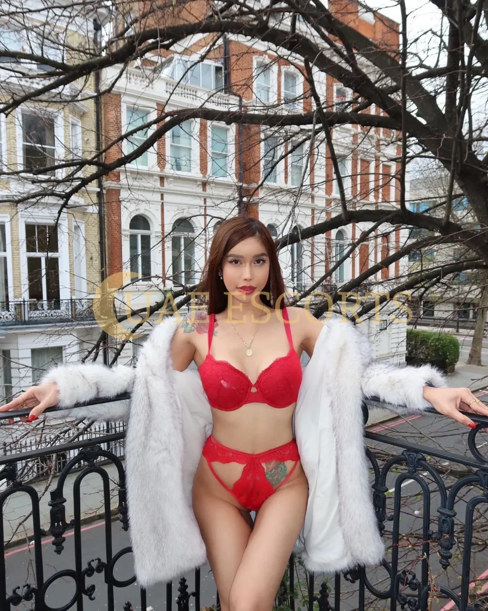 Birgid photo 9 in Bonn: 25 years old, skinny, brown hair, 167 cm, 53 kg, Medium bust