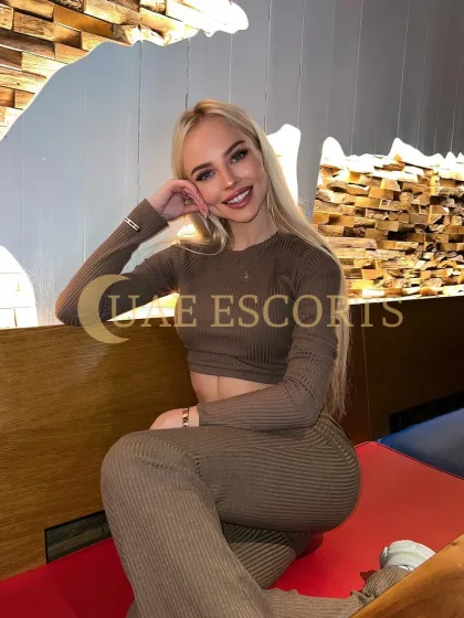 Birgitte photo 3 in Pau: 21 years old, european, slim, blonde hair, 168 cm, 53 kg, Medium bust