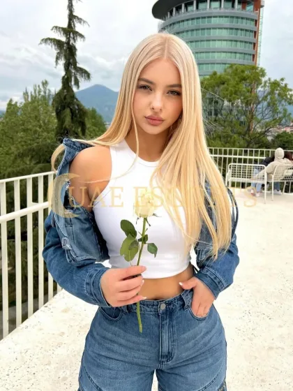 Birtna photo 1 in Roermond: 20 years old, european, slim, blonde hair, 171 cm, 55 kg, Medium bust