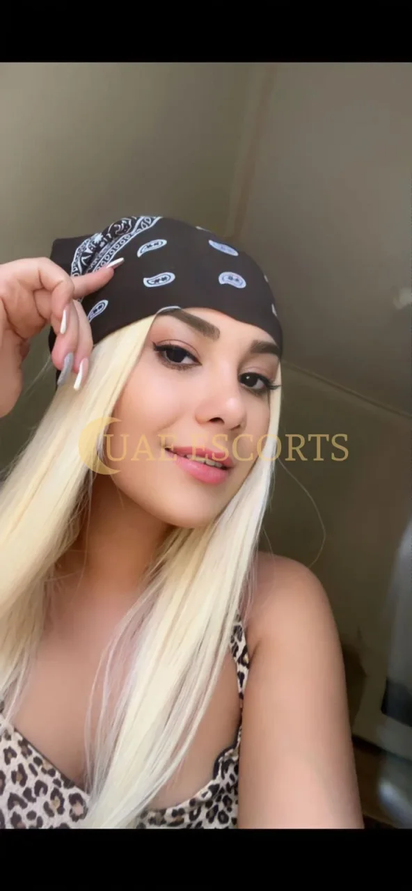Bjargdis photo 3 in Middelburg: 26 years old, arab, regular, blonde hair, 170 cm, 65 kg, Medium bust