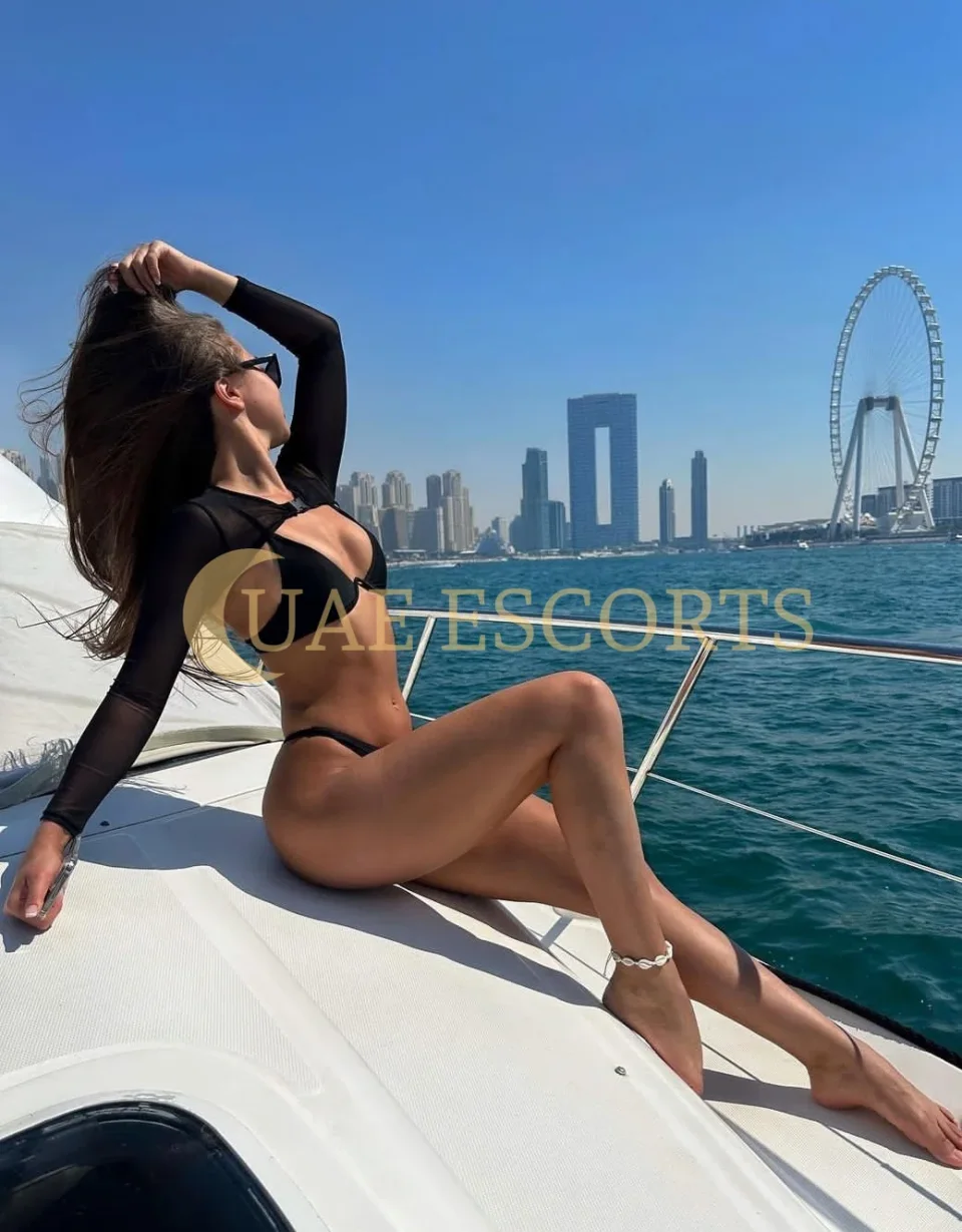 Бджоргеидур фото 3 - Marseille, 26 лет, стройная, шатенка, 169 см, 51 кг, грудь Medium