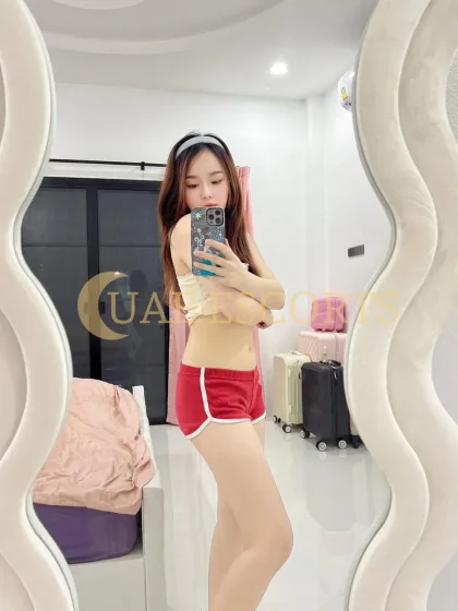 Bjorney photo 6 in Deventer: 24 years old, asian, skinny, black hair, 166 cm, 50 kg, Large bust