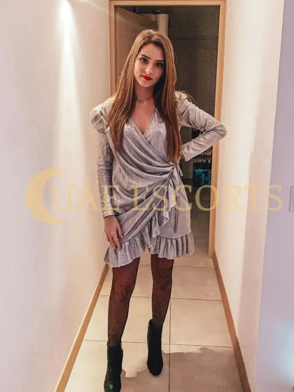 Borg photo 3 in Dijon: 28 years old, latina, skinny, brunette, 169 cm, 59 kg, Medium bust
