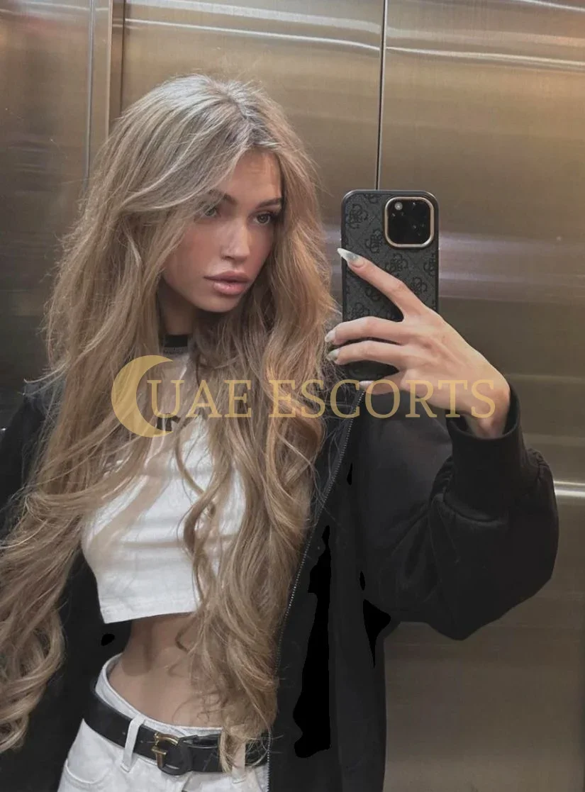 Borianka photo 2 in Cologne: 21 years old, european, slim, brown hair, 169 cm, 52 kg, Medium bust