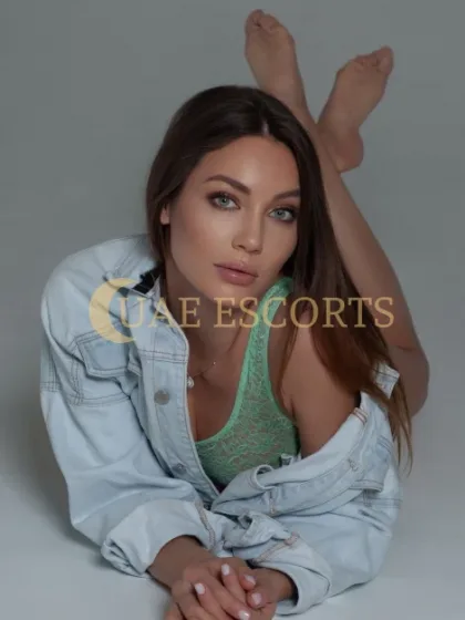 Boriska photo 2 in Lyon: 21 years old, european, slim, brown hair, 170 cm, 52 kg, Medium bust