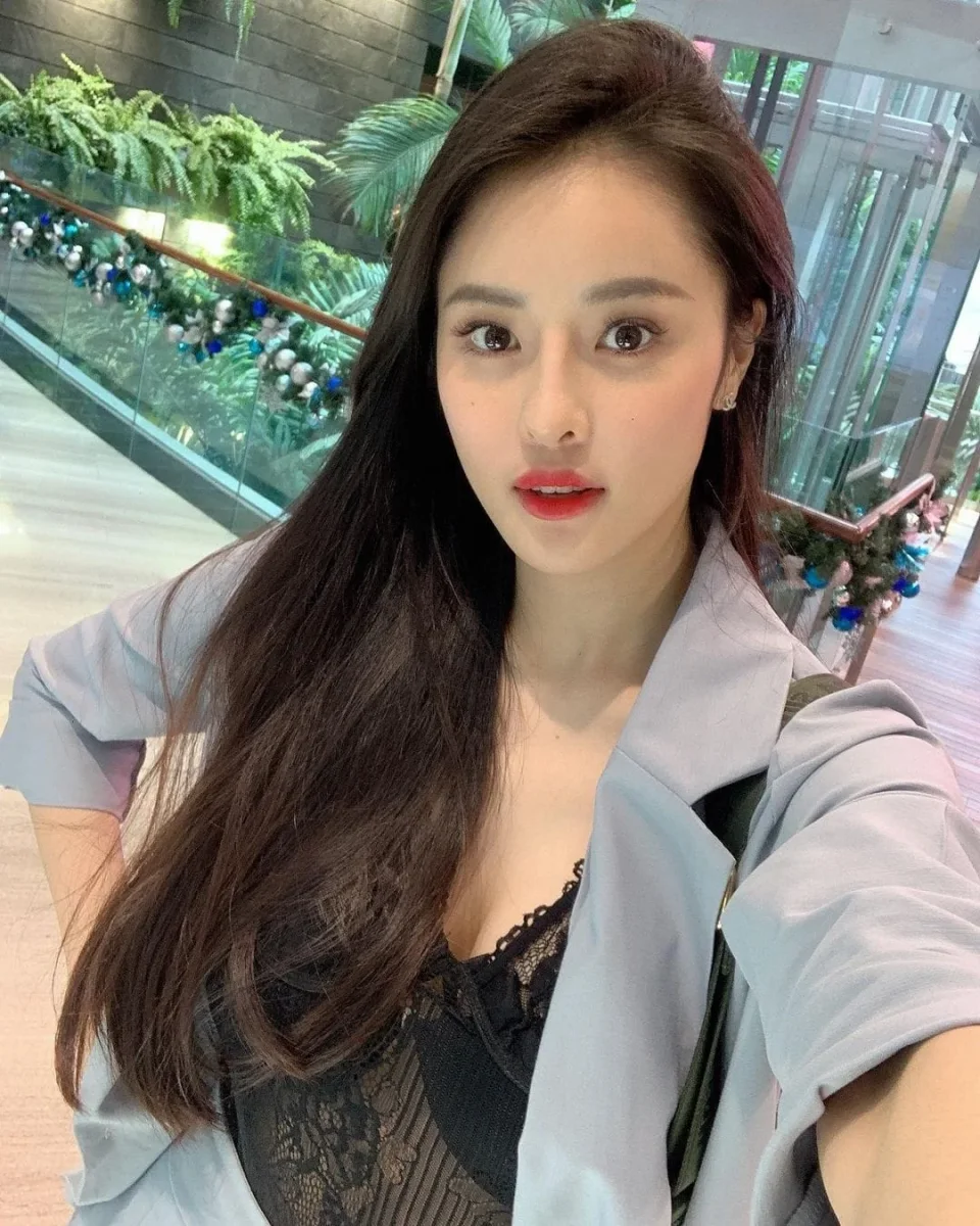 Kathryne photo 6 in Dubai: 23 years old, asian, slim, black hair, 162 cm, 51 kg, C bust