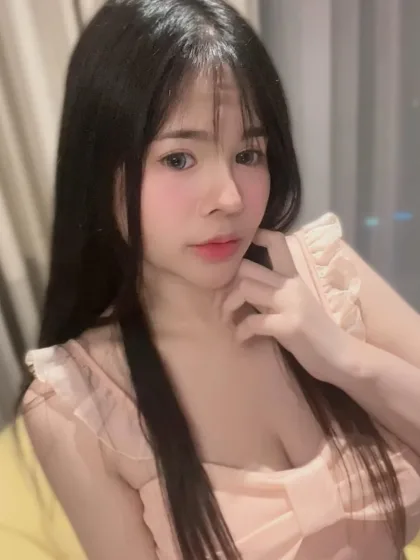 Ashly photo 2 in Dubai: 24 years old, asian, regular, black hair, 155 cm, 48 kg, C bust
