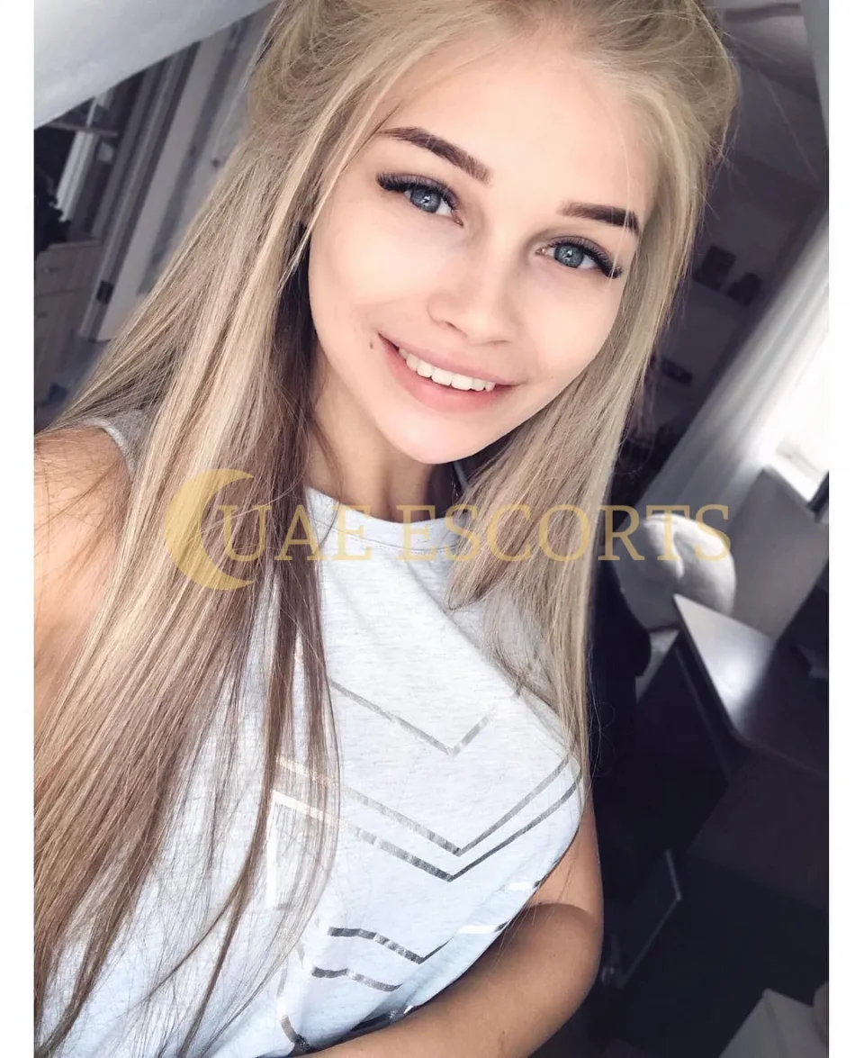 Buna photo 3 in Arnhem: 21 years old, european, slim, blonde hair, 168 cm, 52 kg, Medium bust