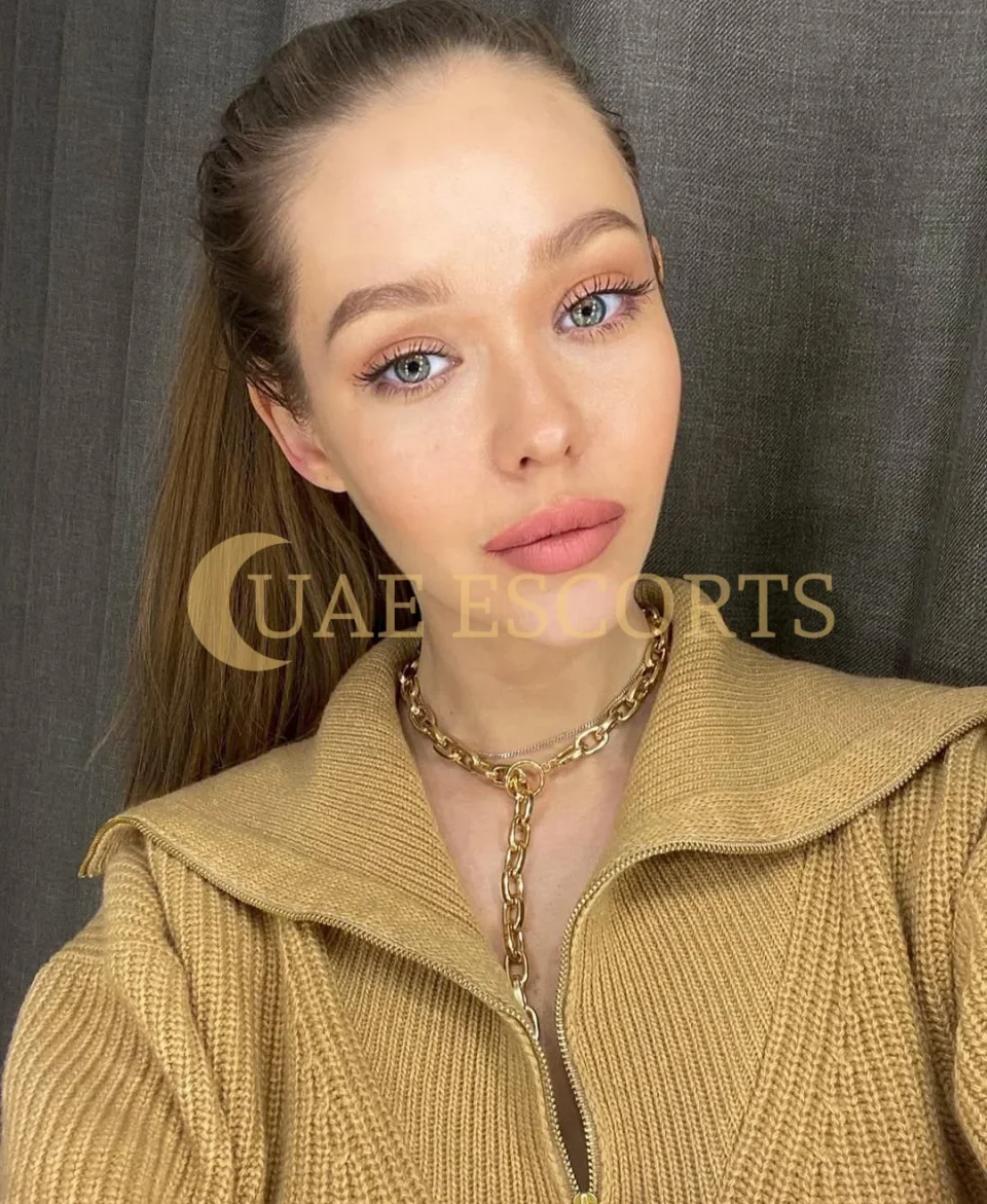 Cailin photo 7 in Rochefort: 25 years old, european, slim, blonde hair, 170 cm, 53 kg, Medium bust