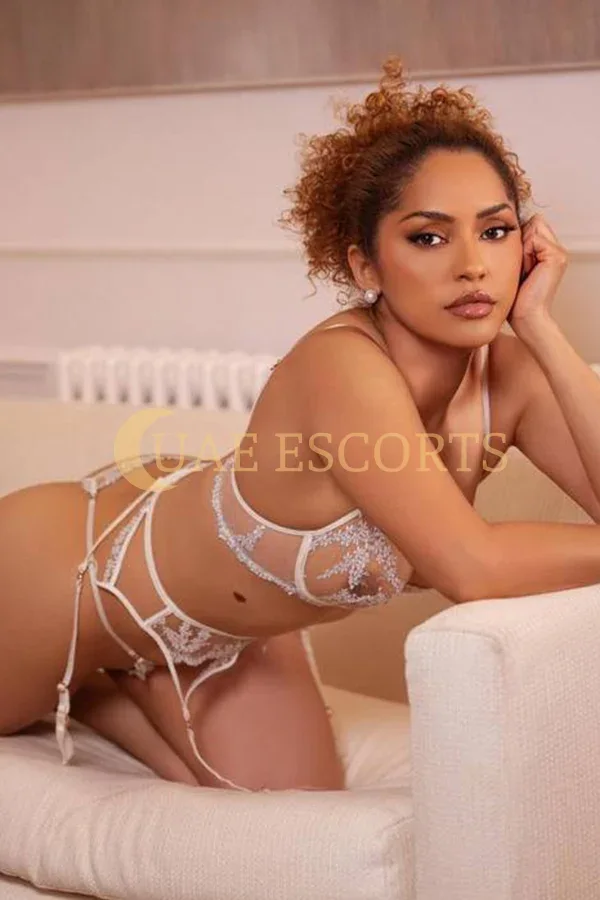 е photo 4 in Le Havre: 24 years old, european, slim, brunette, 165 cm, 50 kg, Large bust