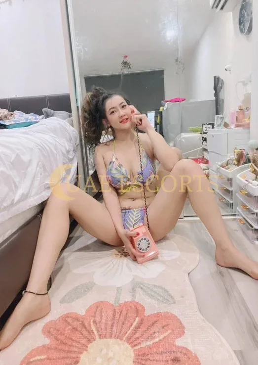 Carmelita photo 3 in Middlesbrough: 22 years old, asian, slim, brown hair, 160 cm, 45 kg, Large bust