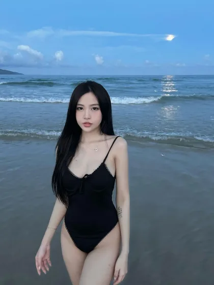Vernice photo 3 in Hong Kong: 25 years old, slim, black hair, 169 cm, 50 kg, D bust