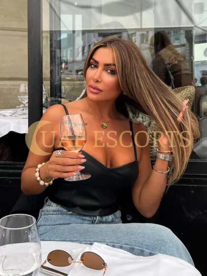 Charo photo 5 in Rostock: 33 years old, brown hair, 173 cm, 66 kg, Medium bust