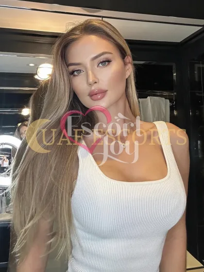 Cherie photo 3 in Dresden: 25 years old, slim, blonde hair, 158 cm, 51 kg, Large bust
