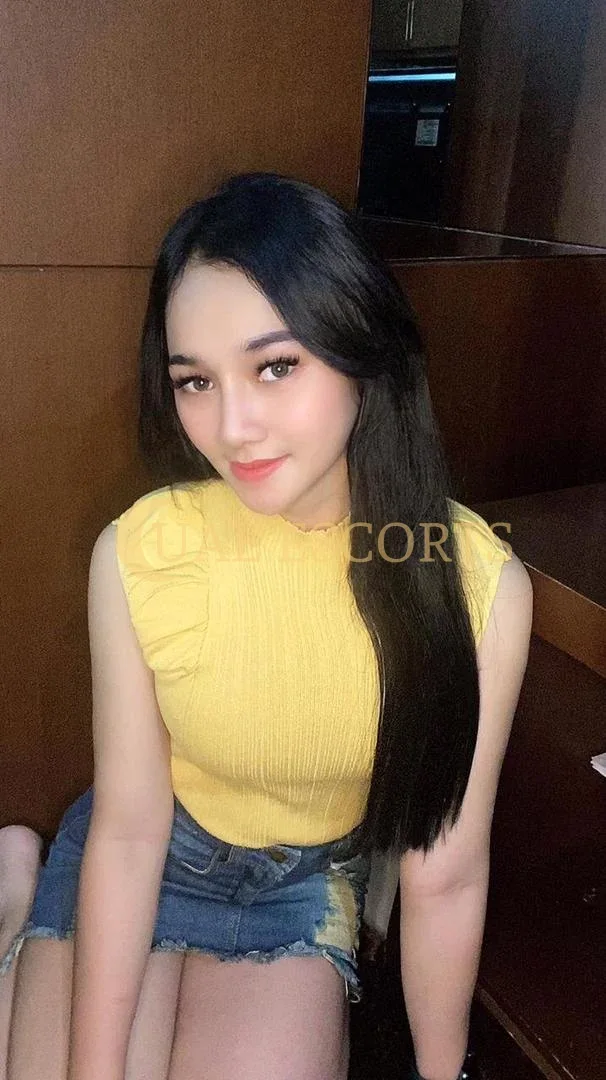 Chka photo 1 in Nottingham: 24 years old, asian, brown hair, 157 cm, 53 kg, Large bust