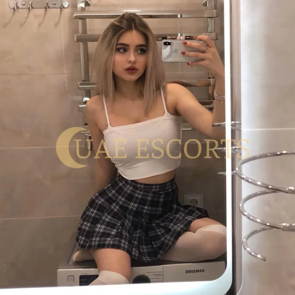 Chubrina photo 6 in Bath: 28 years old, european, curvy, brown hair, 176 cm, 68 kg, Large bust