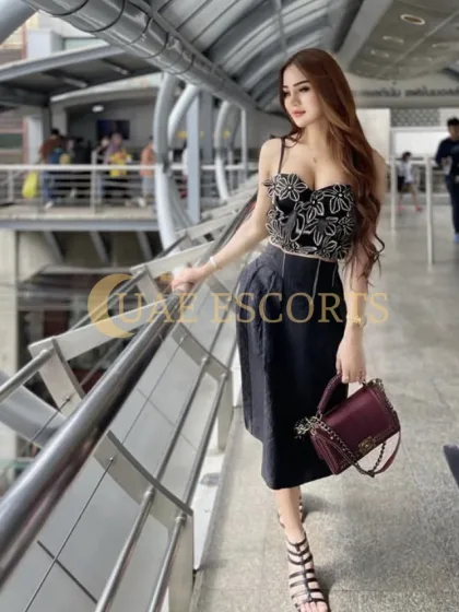 Colomba photo 5 in Paris: 25 years old, asian, slim, black hair, 170 cm, 50 kg, Large bust