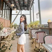Concha photo 2 in Krefeld: 23 years old, skinny, black hair, 165 cm, 49 kg, Large bust