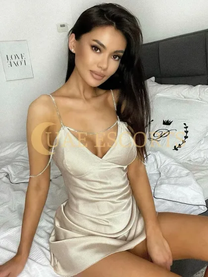 Dafina photo 6 in Lille: 22 years old, european, slim, brown hair, 169 cm, 54 kg, Medium bust