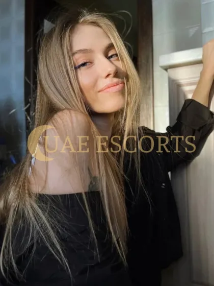 Danica photo 4 in Leverkusen: 23 years old, arab, skinny, blonde hair, 168 cm, 50 kg, Large bust