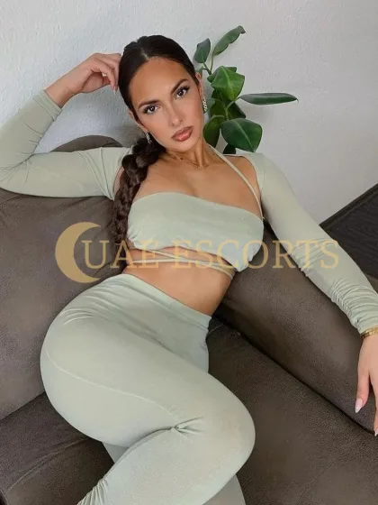 Даринка фото 4 - Paris, 25 лет, стройная, брюнетка, 170 см, 55 кг, грудь Large