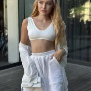 Kaitlin photo 4 in Hong Kong: 28 years old, european, slim, blonde hair, 167 cm, 55 kg, B bust