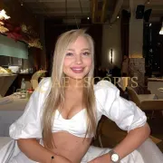 аиль photo 4 in Strasbourg: 21 years old, european, slim, blonde hair, 168 cm, 52 kg, Medium bust