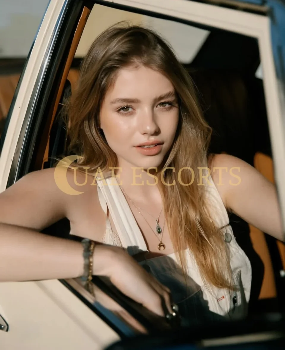 Delfina photo 6 in St Albans: 20 years old, european, slim, blonde hair, 170 cm, 53 kg, Medium bust