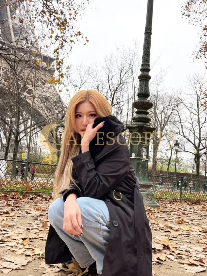 Desimiliana photo 4 in Harrogate: 30 years old, asian, regular, red hair, 168 cm, 69 kg, Large bust