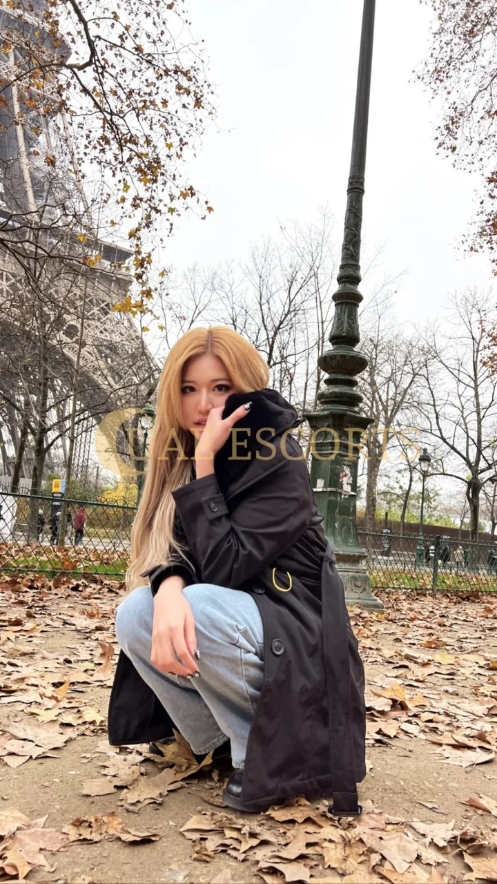 Desimiliana photo 4 in Harrogate: 30 years old, asian, regular, red hair, 168 cm, 69 kg, Large bust