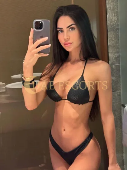 Diamond photo 2 in Rouen: 26 years old, european, slim, brunette, 173 cm, 53 kg, Medium bust