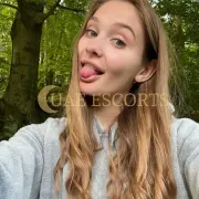 Dobromila photo 3 in Strasbourg: 21 years old, european, slim, brown hair, 170 cm, 53 kg, Medium bust