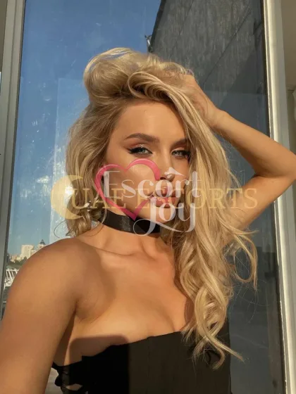 Dogg photo 2 in Narbonne: 26 years old, slim, blonde hair, 170 cm, 55 kg, Medium bust