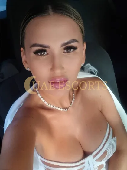 Dolores photo 2 in Aalen: 25 years old, regular, blonde hair, 168 cm, 60 kg, Large bust