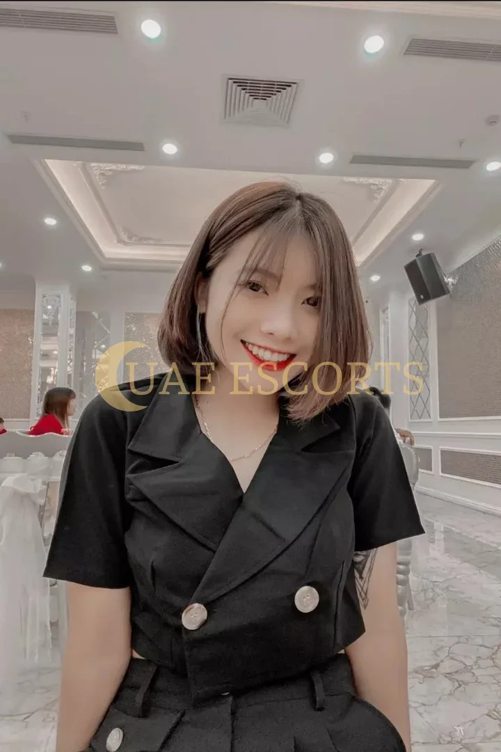 Dorien photo 3 in Amsterdam: 25 years old, asian, black hair, 166 cm, 48 kg, Large bust