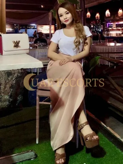 Dorit photo 2 in Vichy: 21 years old, slim, black hair, 168 cm, 62 kg, Medium bust