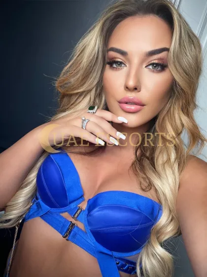 Дорита фото 4 - Villeurbanne, 24 года, европейская, regular, блондинка, 168 см, 63 кг, грудь Medium