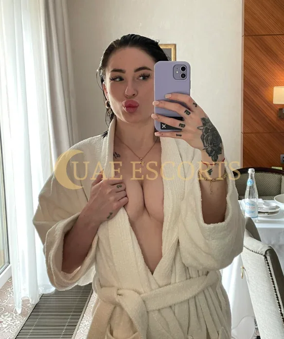 Dorle photo 2 in Eindhoven: 29 years old, european, regular, black hair, 168 cm, 55 kg, Medium bust