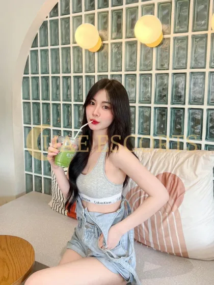 Dragitsa photo 4 in Kleve: 23 years old, asian, regular, black hair, 171 cm, 49 kg, Large bust