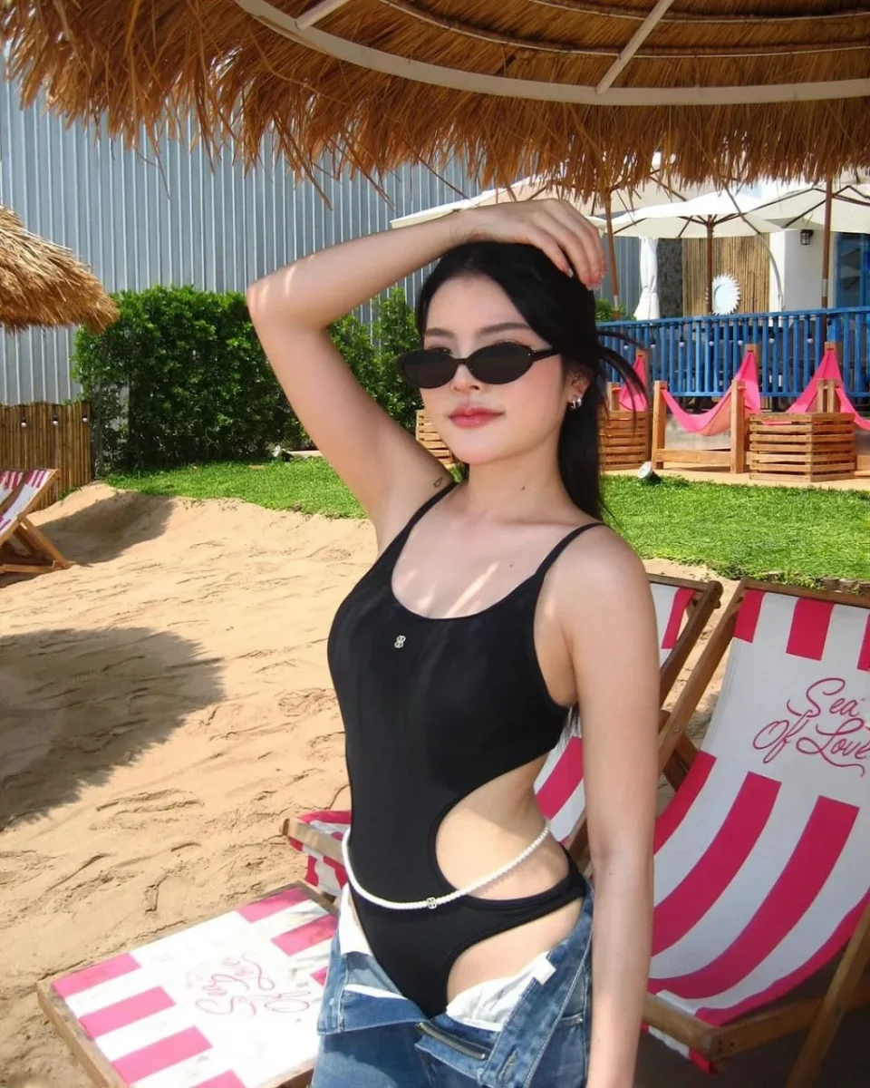 Guadalupe photo 4 in Bangkok: 27 years old, slim, black hair, 171 cm, 51 kg, C bust